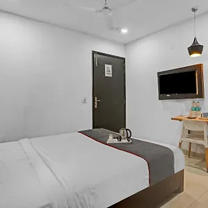 Townhouse Nangal Raya Pankha Road **** New Delhi