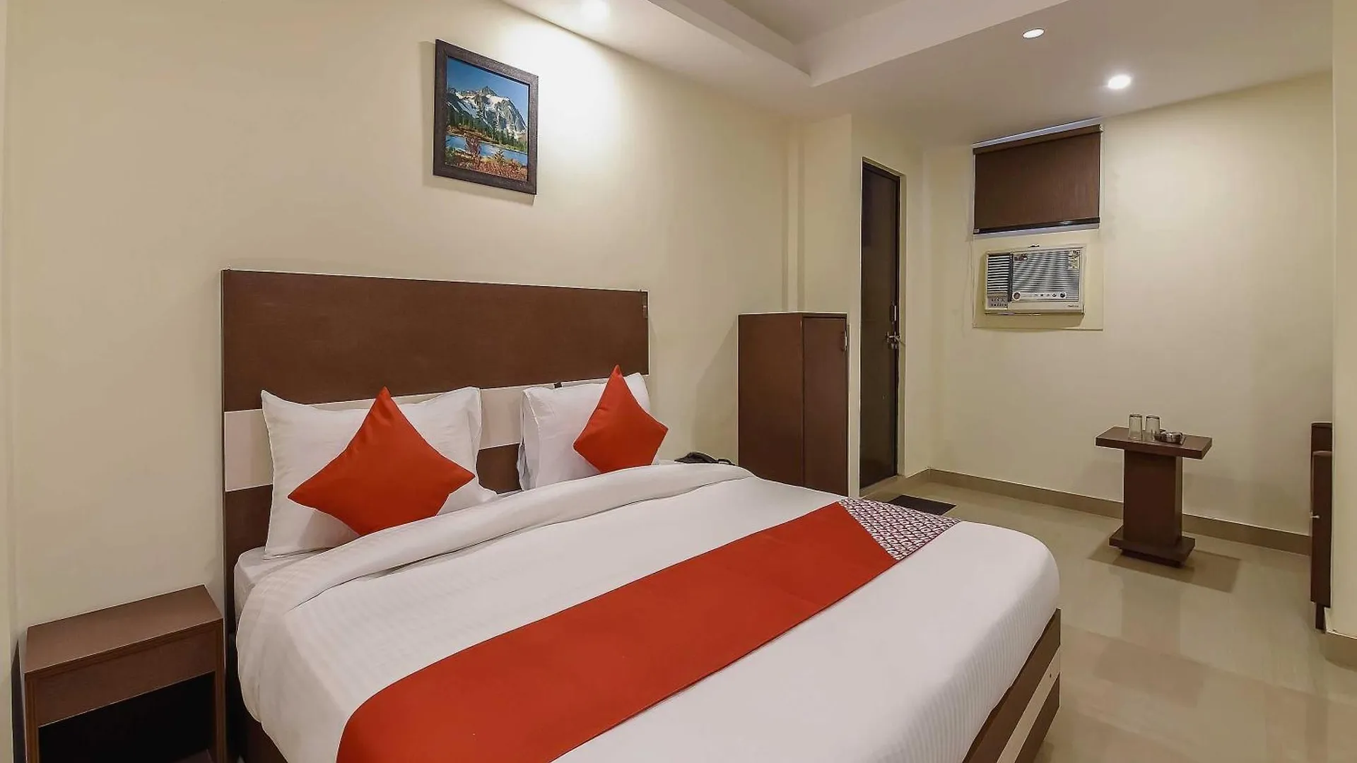 Oyo Flagship Hotel Happy Stay New Delhi