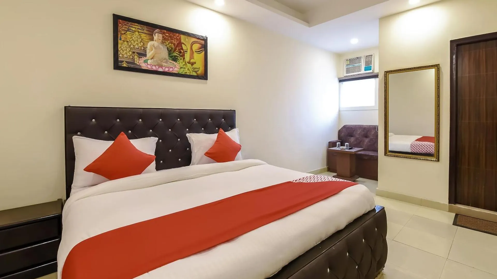 Oyo Flagship Hotel Happy Stay New Delhi 3*,