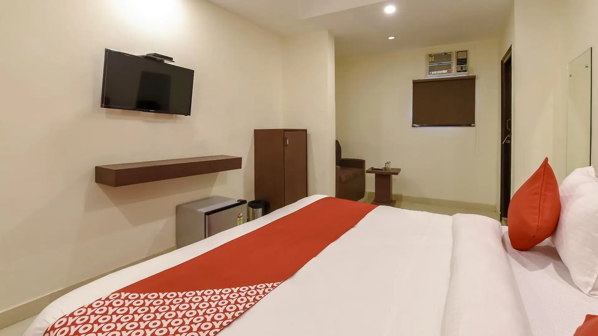 Oyo Flagship Hotel Happy Stay New Delhi